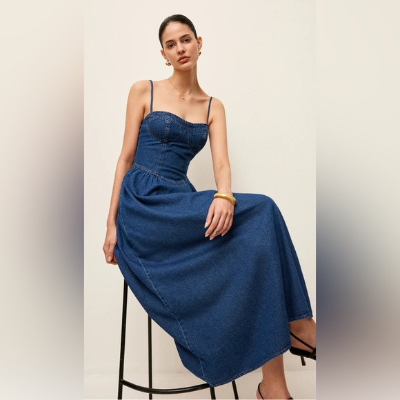 Commense Dresses & Skirts - Commense Sweetheart Collar Denim Dress Medium